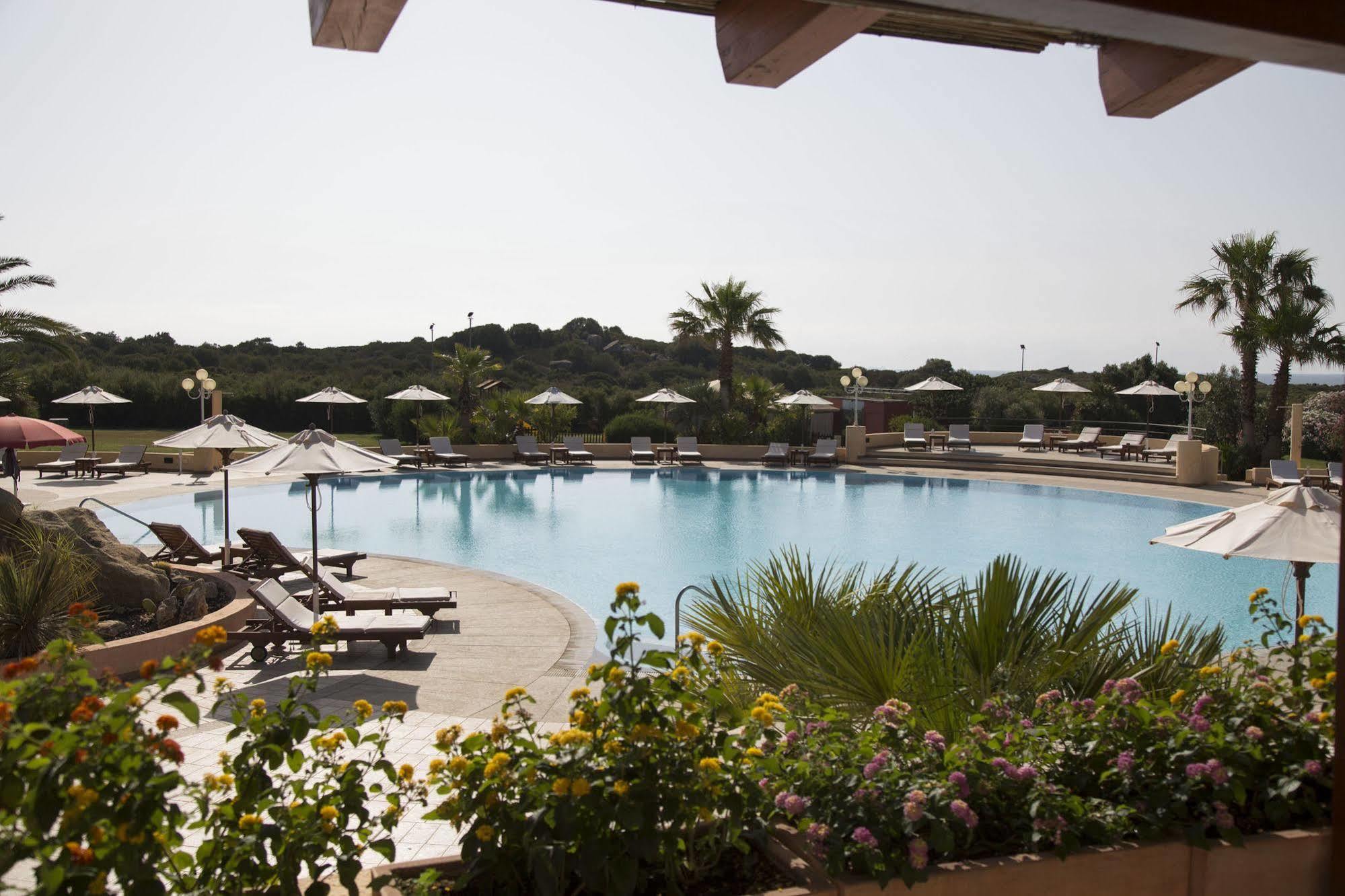 Sant'Elmo Beach Hotel Castiadas Exterior photo